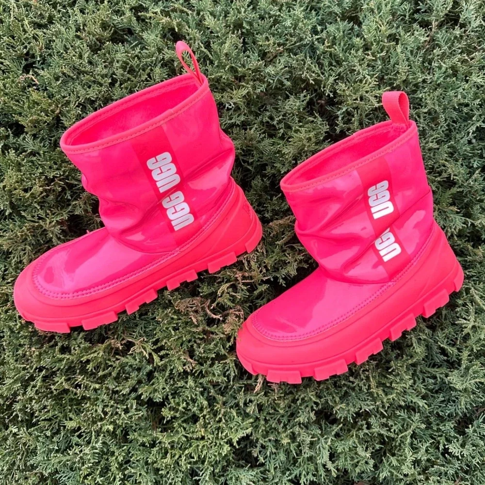 UGG Kids Classic Brellah Mini Boots Big Kids Size 5‎ Pink